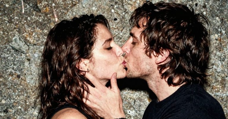 embrasser mieux: 9 conseils concrets pour un baiser parfait